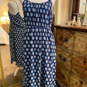🎉SALE🎉J Crew Blue and White Patterned Dress